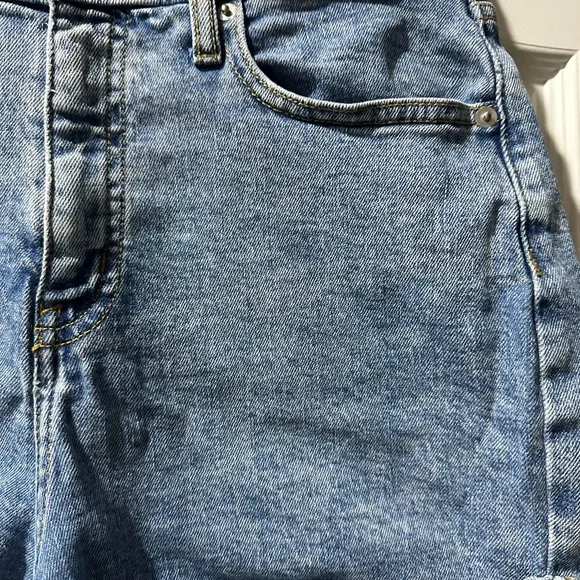 Wild Fable Denim Blue Women's Vintage Look Shorts - Size 10 - Picture 5 of 7